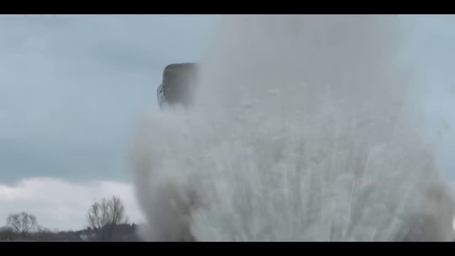 Video Reference: Sky, Cloud, Atmospheric phenomenon, Tree, Pollution, Cumulus, Natural landscape, Fog, Water, Landscape
