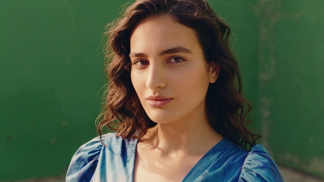 Video Reference: Hair, Forehead, Nose, Face, Skin, Head, Lip, Chin, Shoulder, Eyebrow