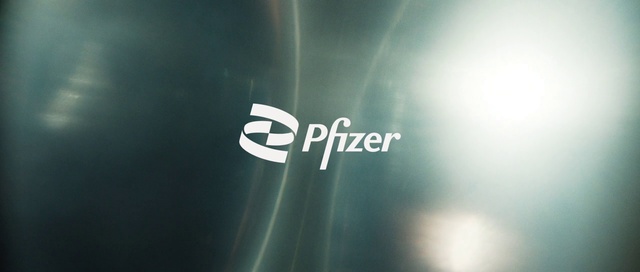 Video Reference: Font, Electric blue, Logo, Circle, Brand, Lens flare, Macro photography, Graphics, Darkness, Pattern