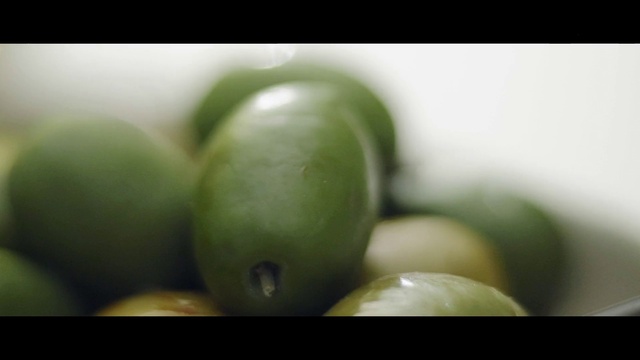 Video Reference: Food, Natural foods, Staple food, Seedless fruit, Ingredient, Legume family, Fruit, Produce, Superfood, Vegetable