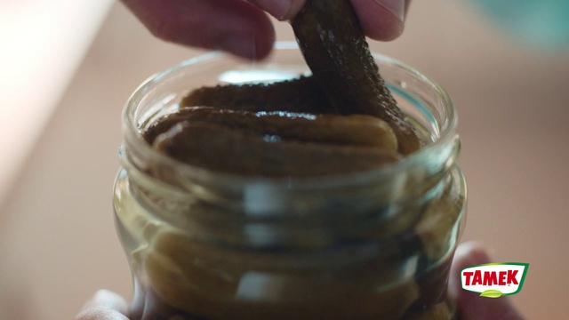 Video Reference: Drinkware, Mason jar, Ingredient, Fluid, Cup, Drink, Cuisine, Canning, Serveware, Thumb