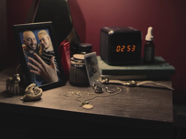 Video Reference: Table, Audio equipment, Electronic instrument, Camera accessory, Gas, Gadget, Electronic device, Office equipment, Wood, Font