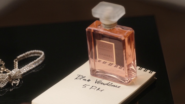 Video Reference: Liquid, Handwriting, Trophy, Wood, Font, Rectangle, Event, Automotive design, Fashion accessory, Metal