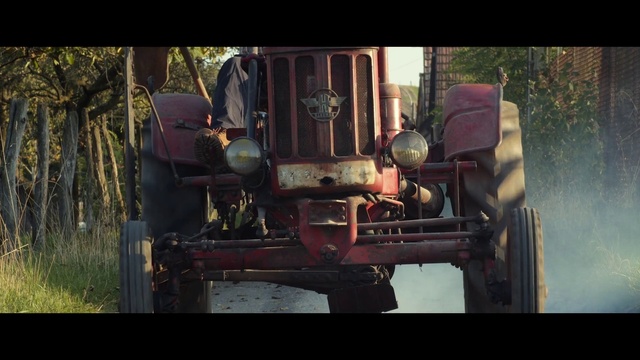 Video Reference: Plant, Tractor, Automotive tire, Automotive lighting, Vehicle, Wheel, Wood, Agricultural machinery, Rolling, Automotive design