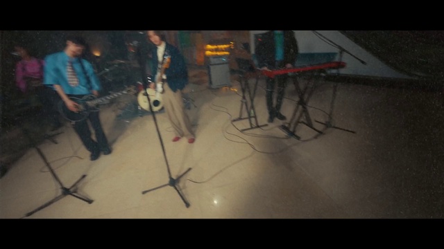 Video Reference: Musical instrument, Musician, Musical keyboard, Musical instrument accessory, Electronic instrument, Music, Table, Chair, Concert, Art