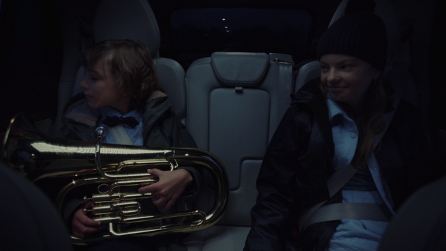 Video Reference: Musical instrument, Brass instrument, Musician, Wind instrument, Head restraint, Music, Woodwind instrument, Motor vehicle, Automotive design, Car seat