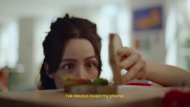 Video Reference: Face, Lip, Hairstyle, Food, Facial expression, Mouth, Eyelash, Jaw, Gesture, Food craving