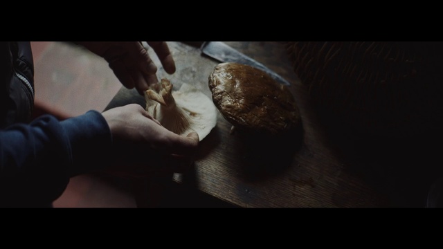 Video Reference: Jaw, Gesture, Finger, Automotive wheel system, Nail, Thumb, Wood, Cooking, Soil, Fish
