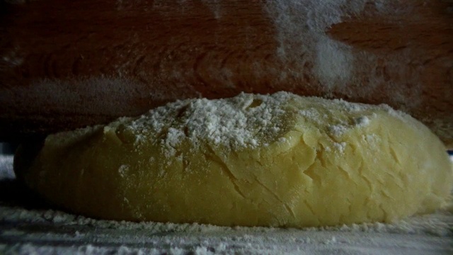 Video Reference: Food, Ingredient, Flour, All-purpose flour, Dish, Powdered sugar, Baked goods, Cuisine, Wheat flour, Recipe