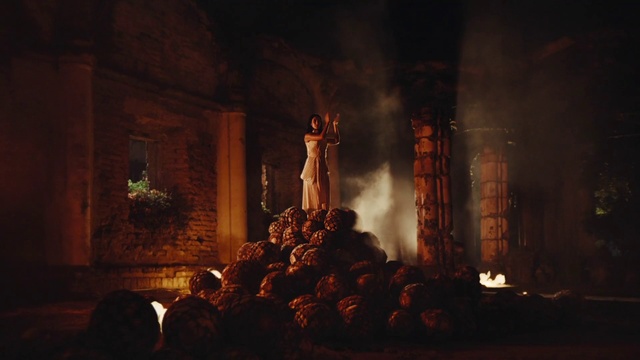 Video Reference: Heat, Performing arts, Event, Entertainment, Fire, Darkness, City, Sky, Flame, Art