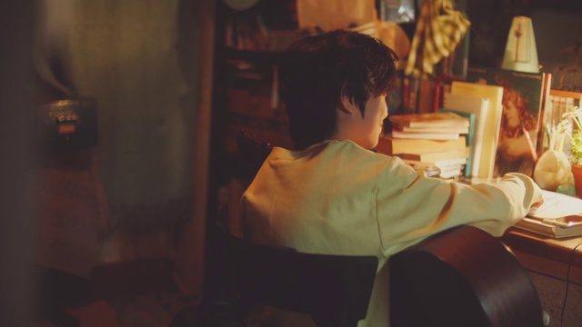 Video Reference: Fun, Wood, Event, Room, Lamp, Sitting, Art, Darkness