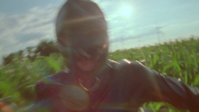 Video Reference: Sky, Cloud, Vision care, Sunlight, Gesture, Eyewear, Happy, Tints and shades, Grass, Grassland