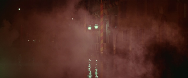 Video Reference: Street light, Automotive lighting, Atmospheric phenomenon, Gas, Smoke, Pollution, Darkness, Event, Heat, Midnight