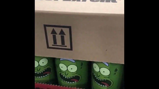 Video Reference: Fruit, Font, Gas, Ananas, Natural foods, Art, Drink, Packaging and labeling, Sweetness, Pattern