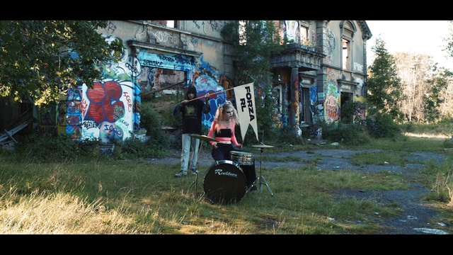 Video Reference: Plant, Tree, Grass, Leisure, Art, Graffiti, Tints and shades, Font, Fun, City