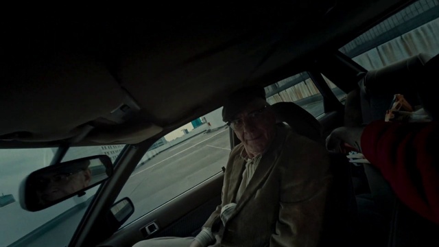 Video Reference: Vehicle, Car, Motor vehicle, Automotive mirror, Automotive design, Automotive lighting, Automotive exterior, Personal luxury car, Vehicle door, Window