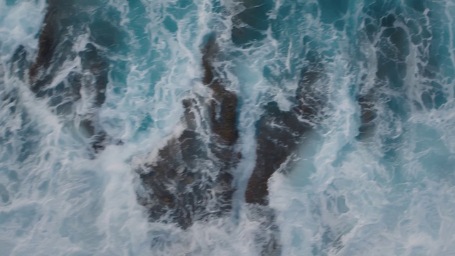 Video Reference: Water, Liquid, Fluid, Watercourse, Wind wave, Natural material, Pattern, Freezing, Electric blue, Waterfall