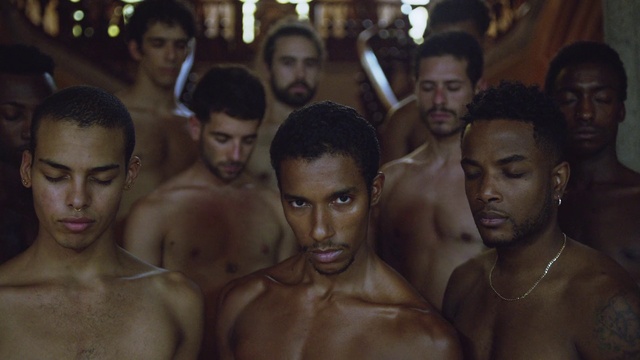 Video Reference: Forehead, Hair, Chin, Eye, Muscle, Organ, Human, Temple, Fashion, Neck