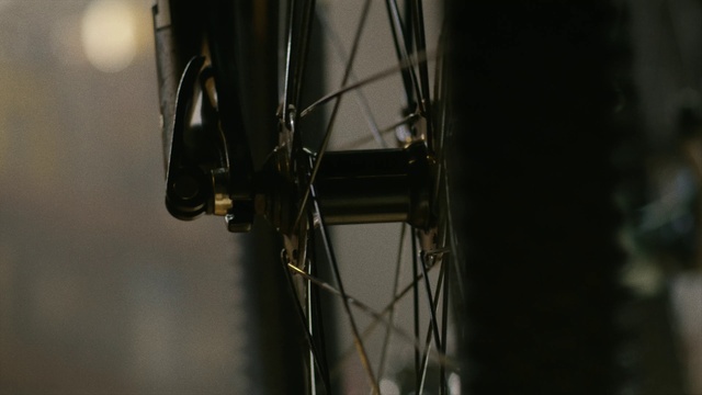 Video Reference: Tire, Bicycle wheel rim, Wheel, Bicycle, Bicycle wheel, Bicycle tire, Bicycle hub, Bicycles--Equipment and supplies, Hub gear, Automotive tire
