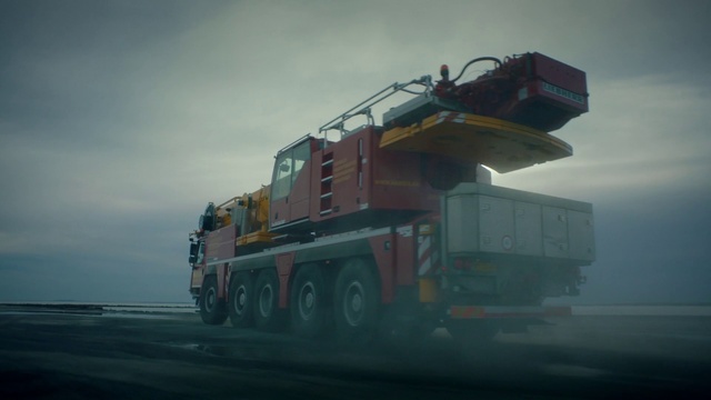 Video Reference: Tire, Wheel, Vehicle, Sky, Automotive tire, Truck, Motor vehicle, Tread, Cloud, Road surface