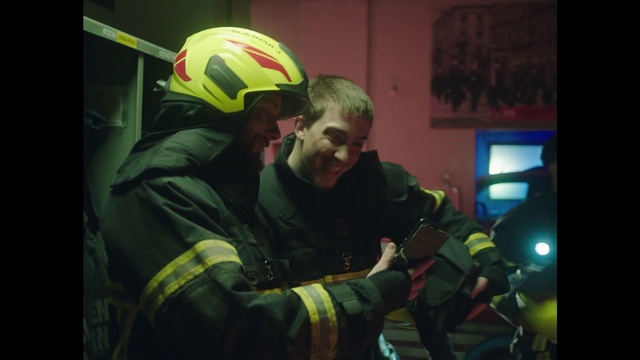 Video Reference: Helmet, Workwear, Hard hat, High-visibility clothing, Glove, Firefighter, Fire department, Gas, Service, Safety glove