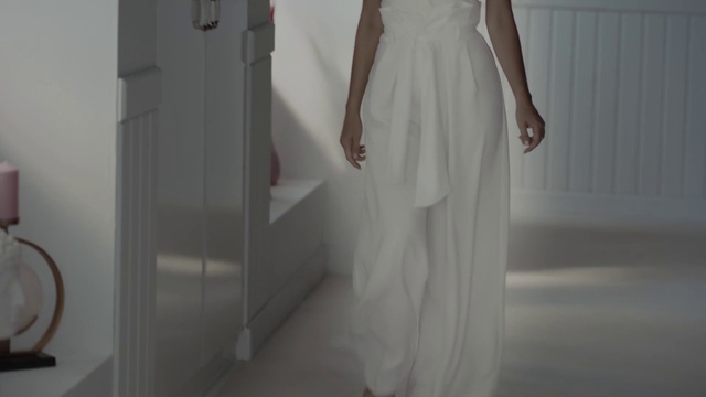 Video Reference: Shoulder, One-piece garment, Wedding dress, Sleeve, Dress, Waist, Bridal party dress, Grey, Gown, Day dress