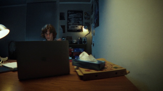 Video Reference: Comfort, Computer, Wood, Personal computer, Floor, Flooring, Laptop, Hardwood, Electronic device, Room