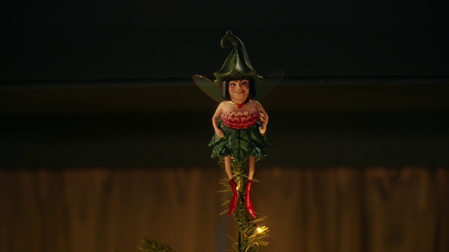 Video Reference: Hat, Toy, Performing arts, Sun hat, Entertainment, Fashion design, Witch hat, Event, Costume hat, Costume design