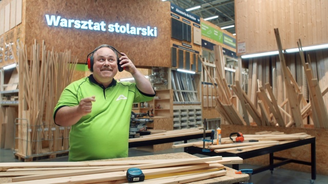 Video Reference: Smile, Wood, Table, Wood stain, Hardwood, Flooring, Varnish, Engineering, Sleeve, Lumber