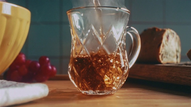 Video Reference: Tableware, Drinkware, Stemware, Food, Barware, Liquid, Ingredient, Serveware, Dishware, Alcoholic beverage