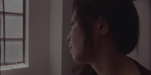 Video Reference: Nose, Eyebrow, Eyelash, Flash photography, Jaw, Neck, Ear, Gesture, Window, Darkness