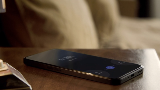 Video Reference: Mobile phone, Communication Device, Gadget, Telephony, Portable communications device, Grey, Mobile device, Font, Electric blue, Smartphone