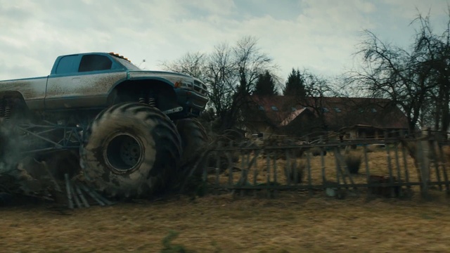 Video Reference: Tire, Wheel, Cloud, Sky, Vehicle, Car, Automotive tire, Tread, Plant, Motor vehicle